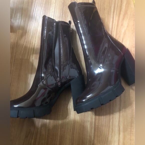 Aldo Illanna brown patent pull-on lug sole heeled ankle boots size 10 new - Picture 2 of 15